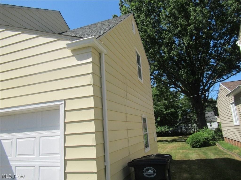 5095 Edenhurst Rd - Photo 2 of 24