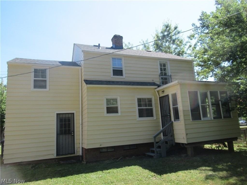 5095 Edenhurst Rd - Photo 4 of 24