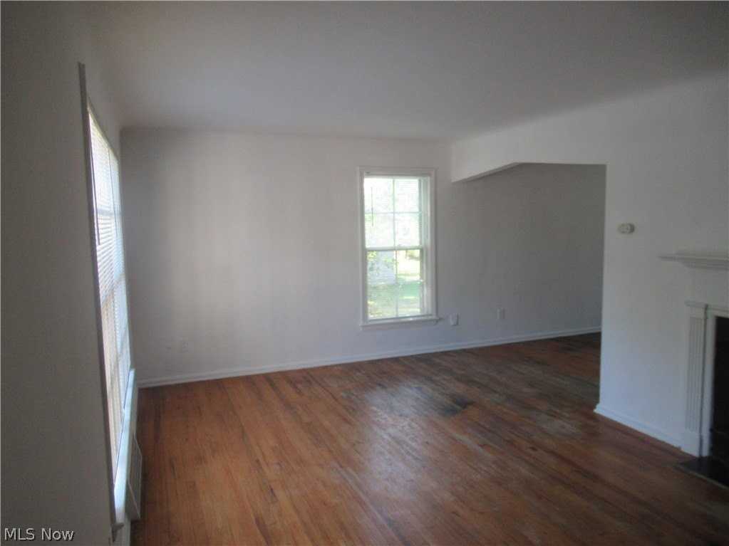 5095 Edenhurst Rd - Photo 5 of 24