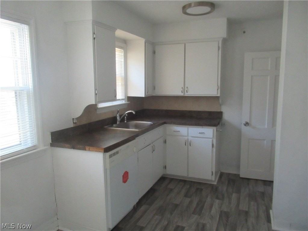 5095 Edenhurst Rd - Photo 7 of 24