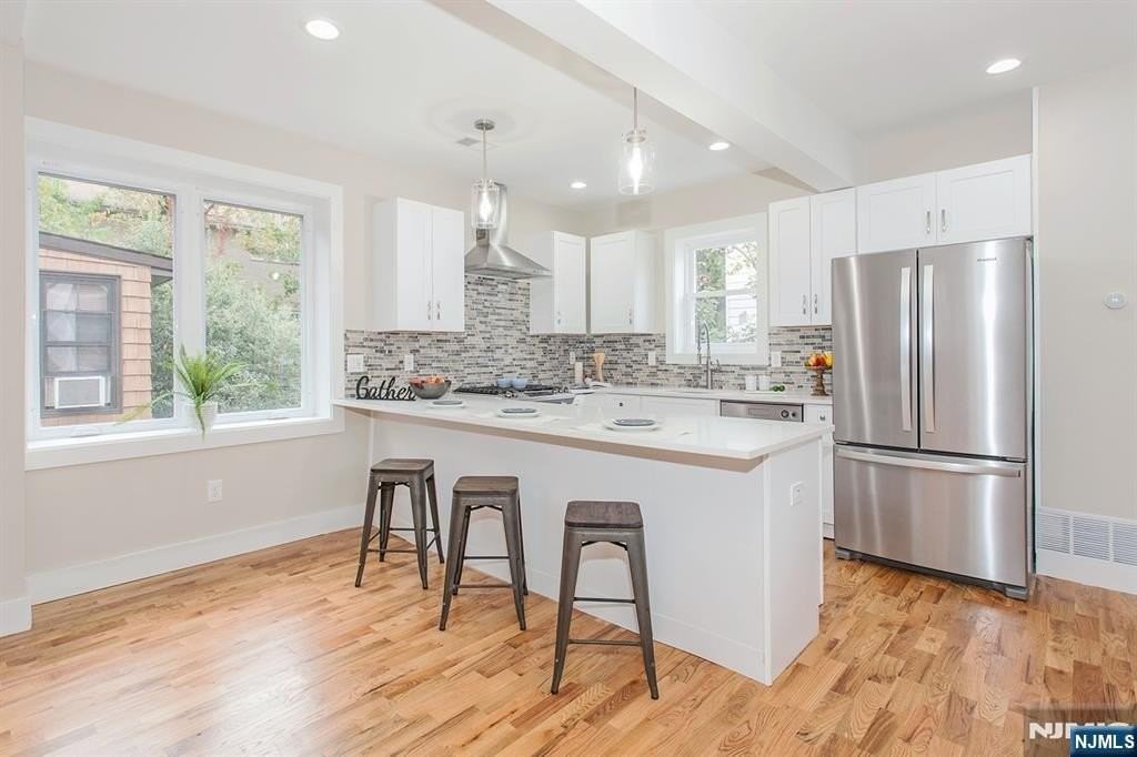 2389 3rd St - Photo 2 of 47