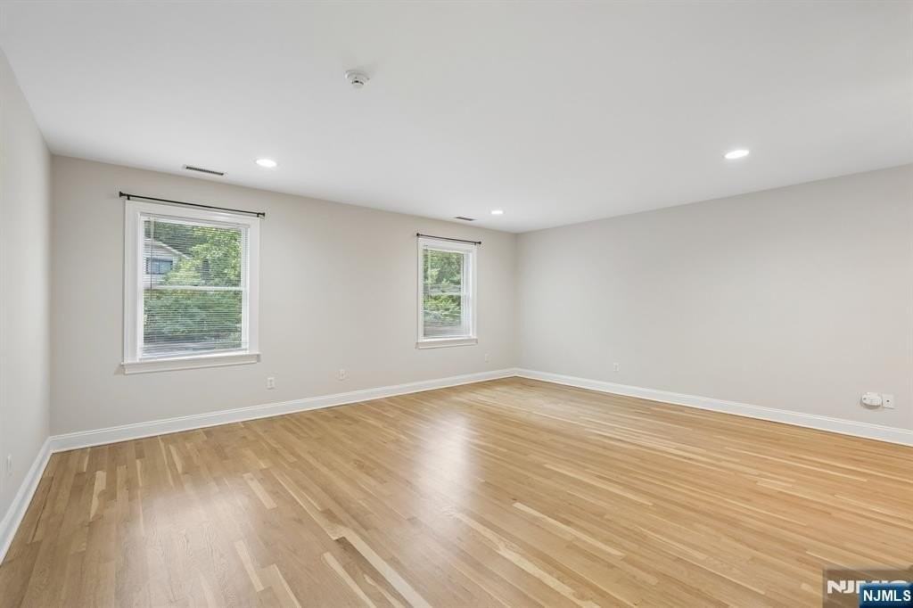 5355 Broadway #D - Photo 7 of 37