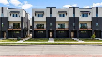 featured image of 3769 Riverside Dr #3769