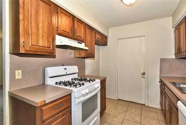324 W Quantico St - Photo 6 of 20