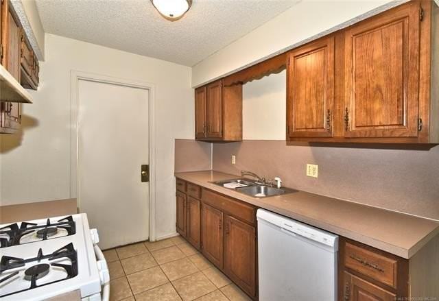 324 W Quantico St - Photo 7 of 20