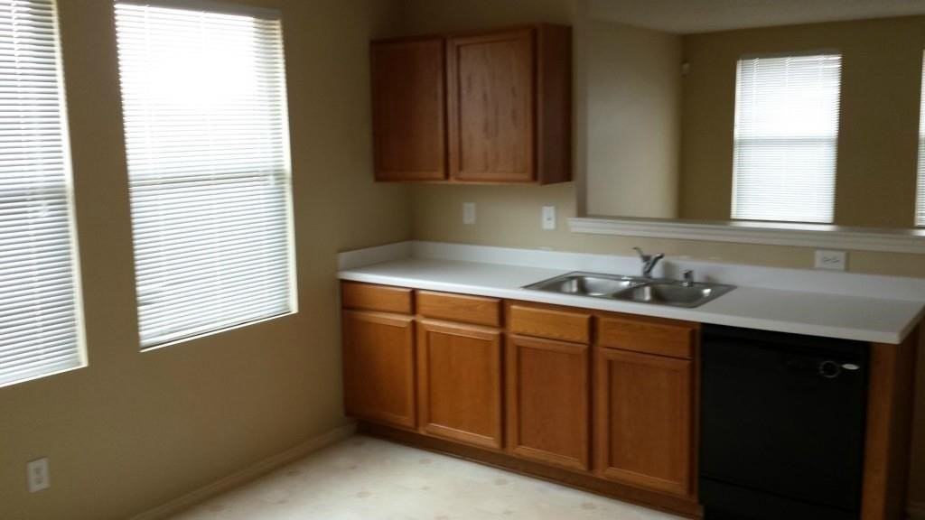 2640 Annalea Ln - Photo 4 of 13