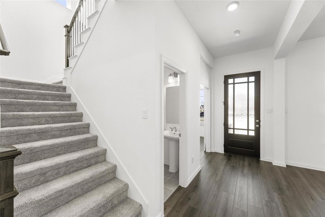 1317 Horizon Way - Photo 6 of 28