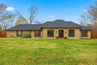 3705 Castle Dr - Photo 1 of 1