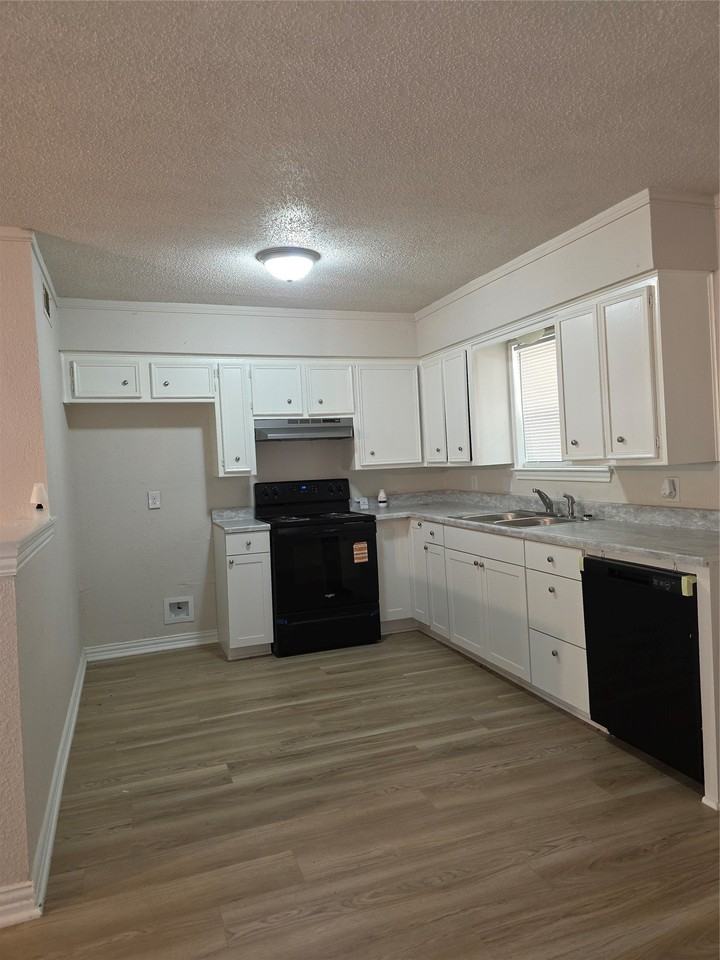 721 N Cummings Dr - Photo 6 of 13