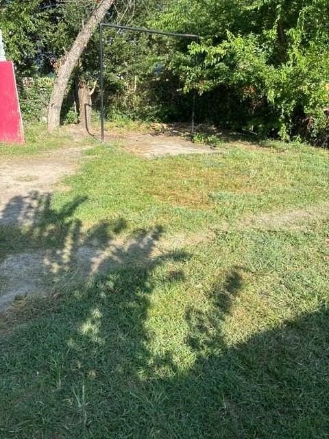 3905 Stuart St - Photo 2 of 9