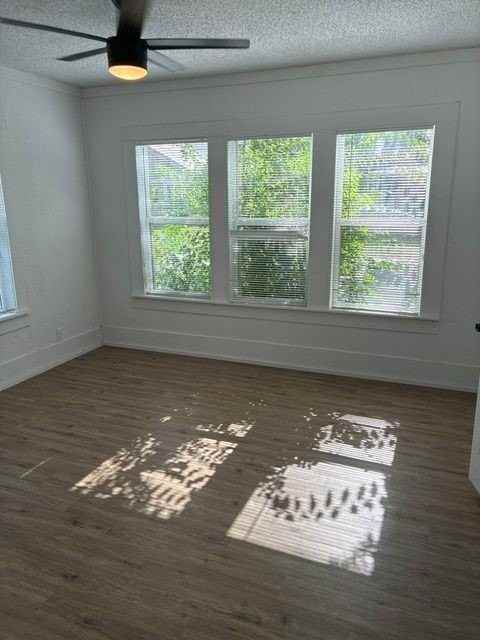 3905 Stuart St - Photo 6 of 9