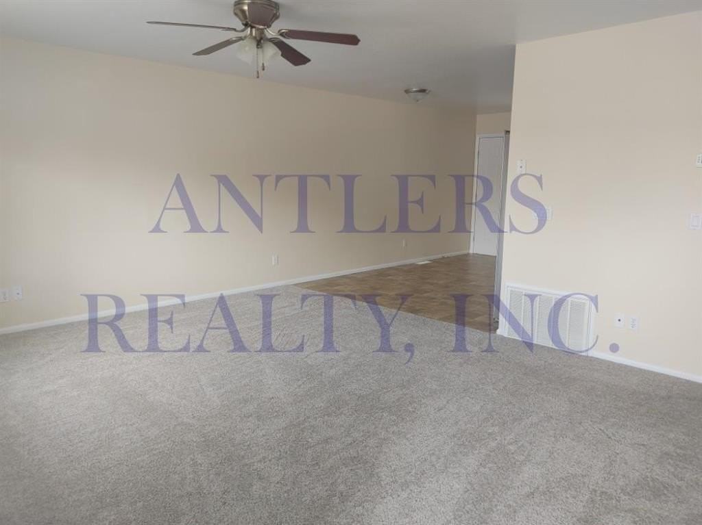 1112 Elm Ave - Photo 2 of 9