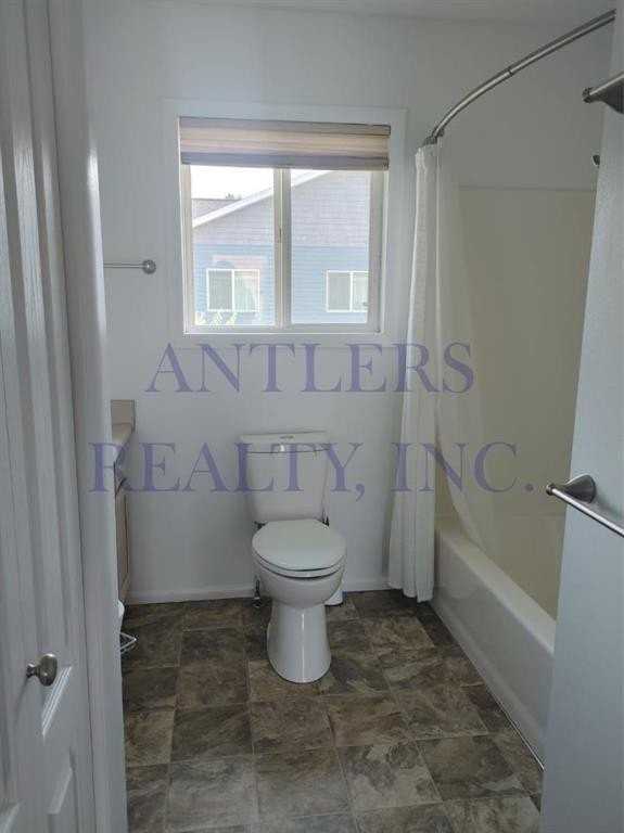 1112 Elm Ave - Photo 5 of 9