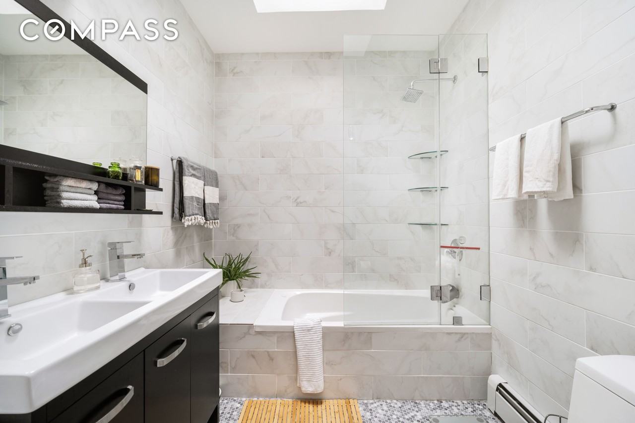 1385 Herkimer St #2 - Photo 7 of 12
