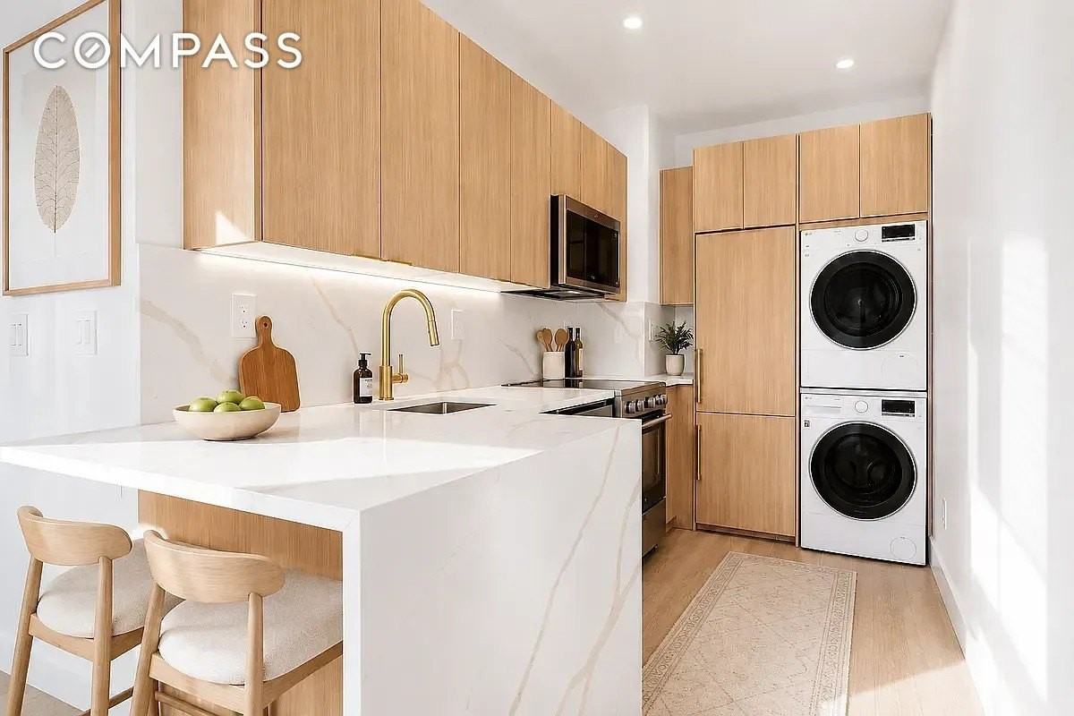 472 Bergen St #4F - Photo 3 of 7