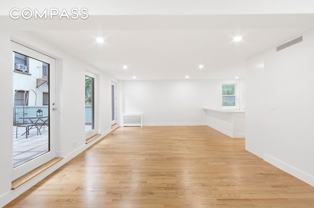 215 E 59th St #CHR - Photo 1 of 1