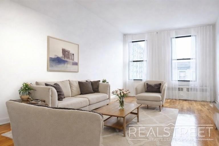 1280 Dean St #1A - Photo 2 of 11
