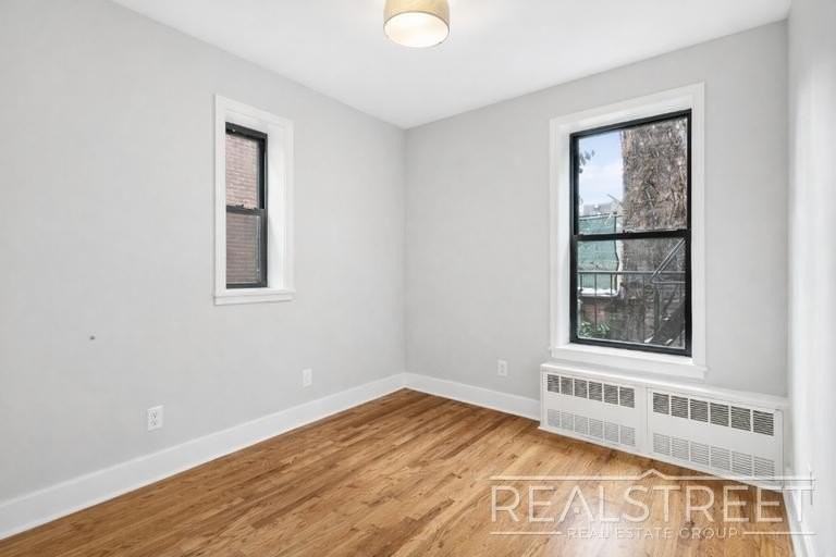 1280 Dean St #1A - Photo 6 of 11