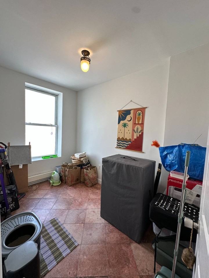 505 Hicks St #2 - Photo 4 of 10