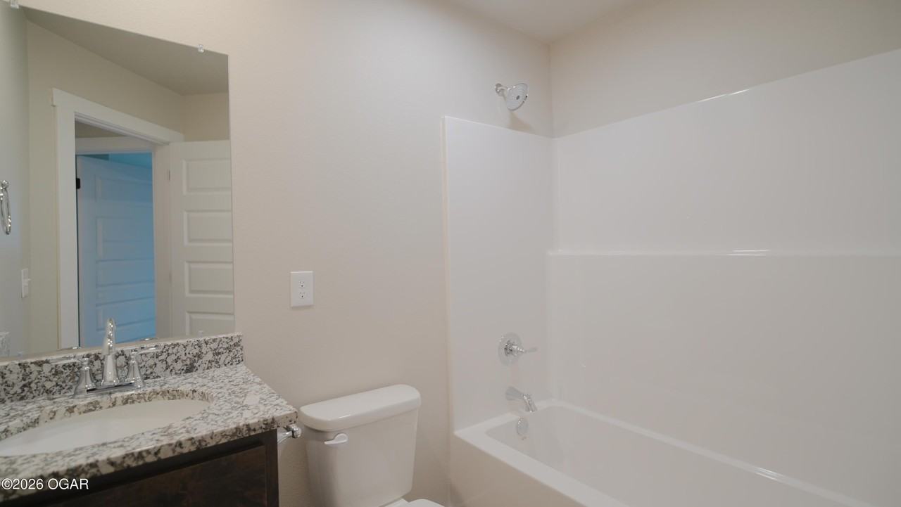 2606 Central St - Photo 5 of 13