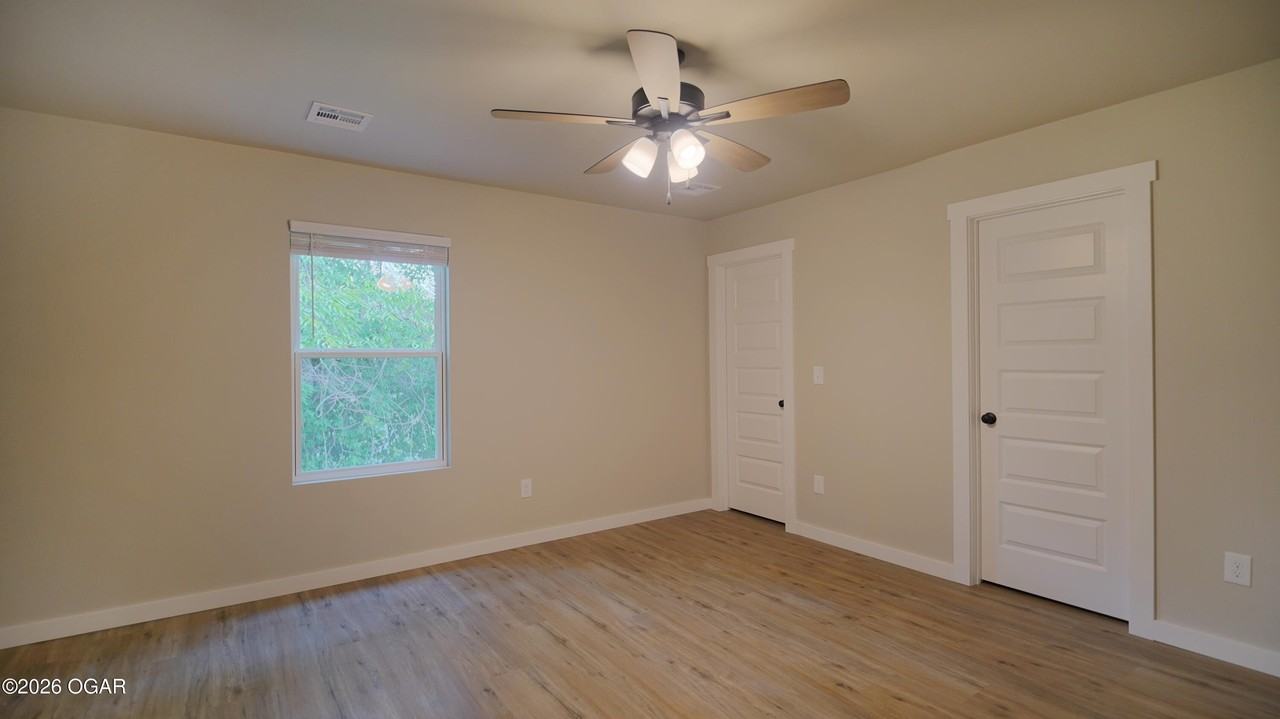 2606 Central St - Photo 7 of 13
