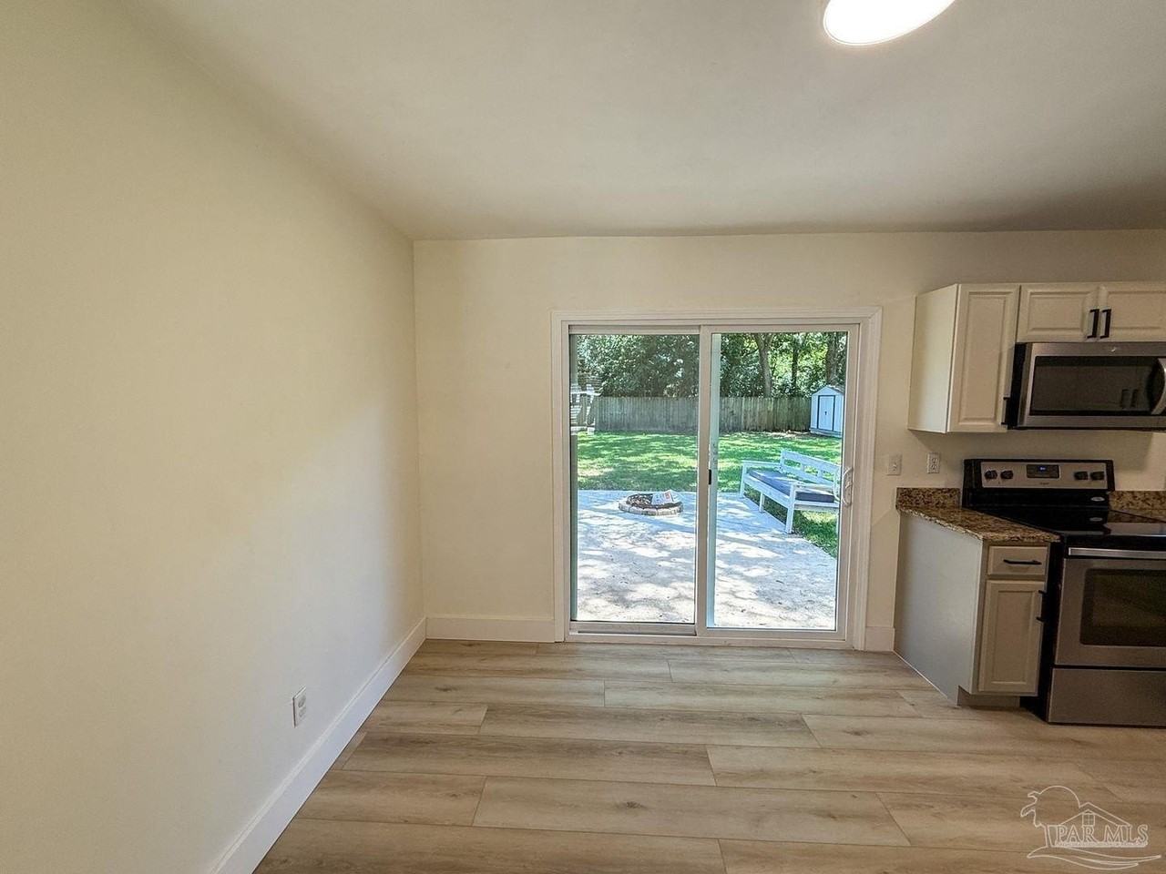 1501 Croquet Dr - Photo 6 of 19