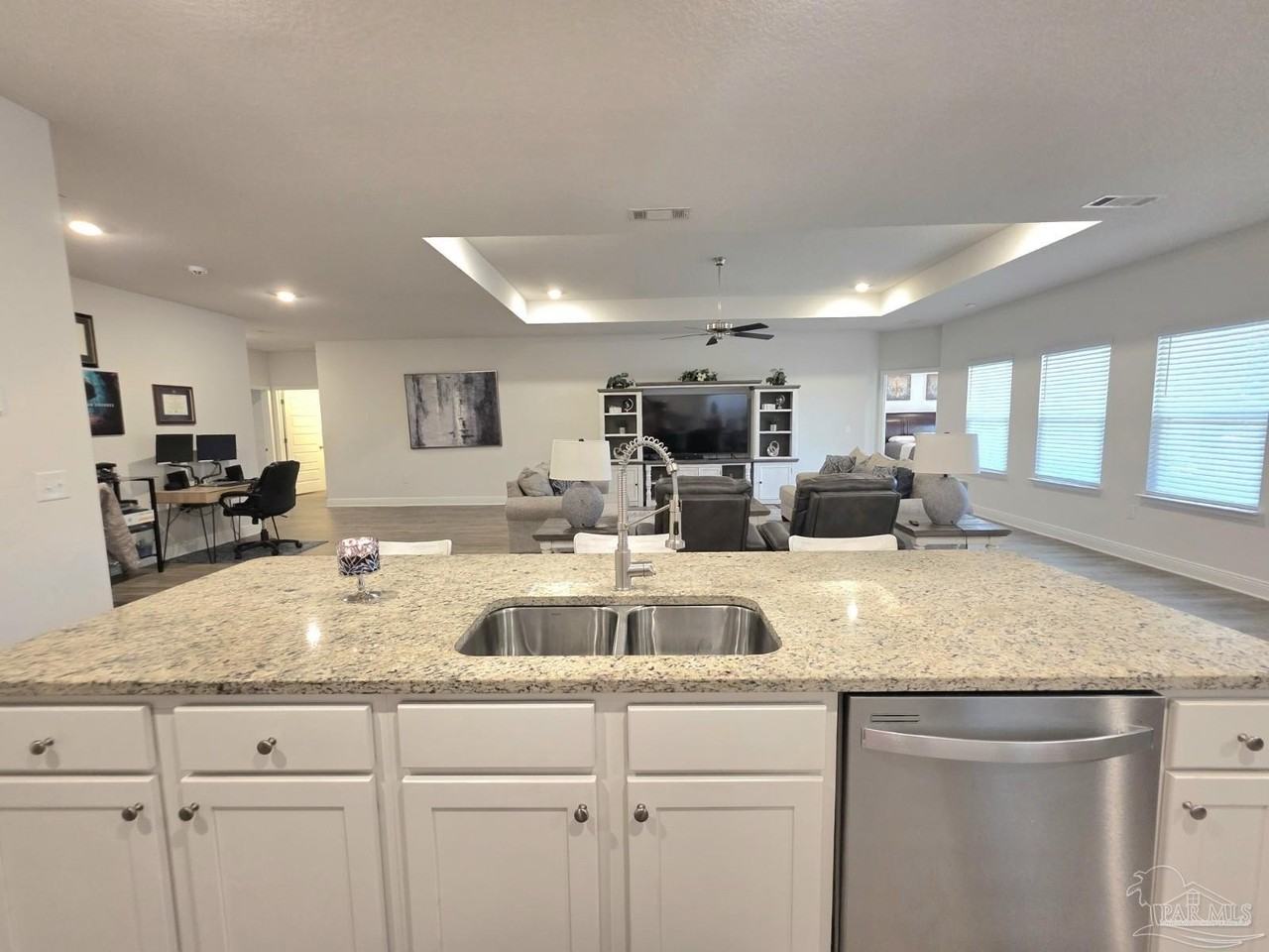 8055 Silver Maple Dr - Photo 7 of 24