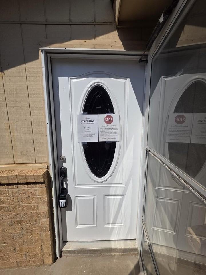 4412 Saint Andrews Dr #B - Photo 3 of 28