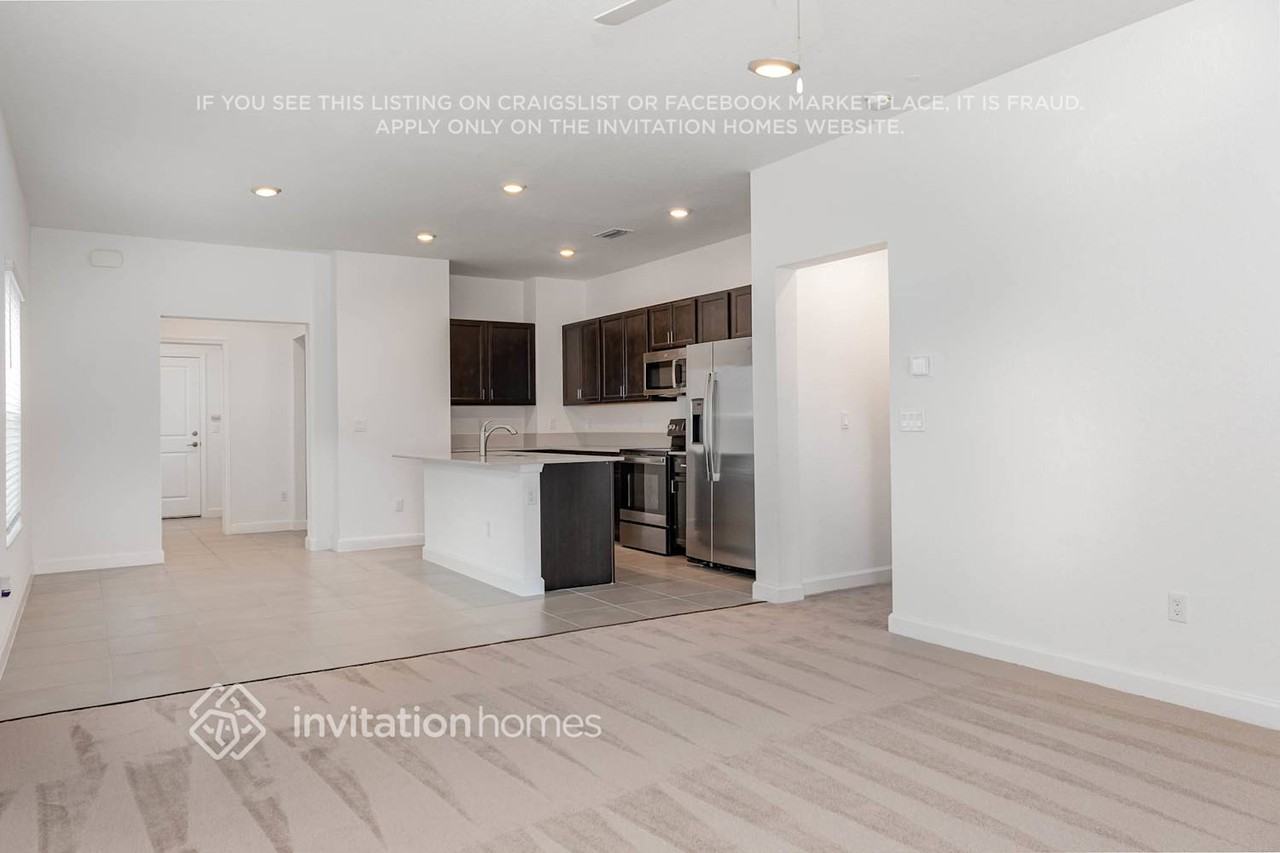 1243 Preston Estates Cir - Photo 4 of 26