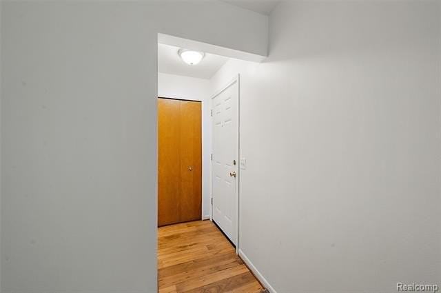 384 W Drahner Rd #B8 - Photo 5 of 32