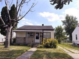 14018 Hobart Ave - Photo 1 of 1