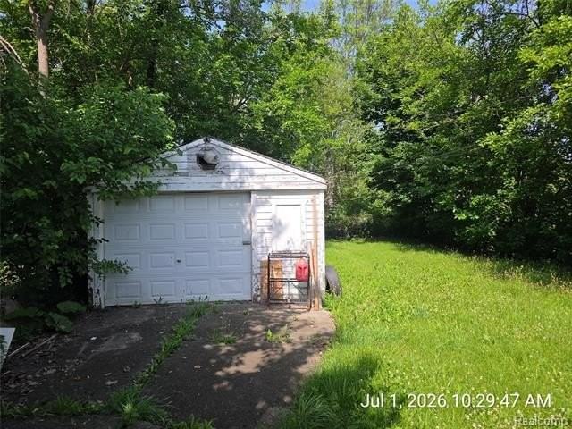 8499 Westwood St - Photo 4 of 14