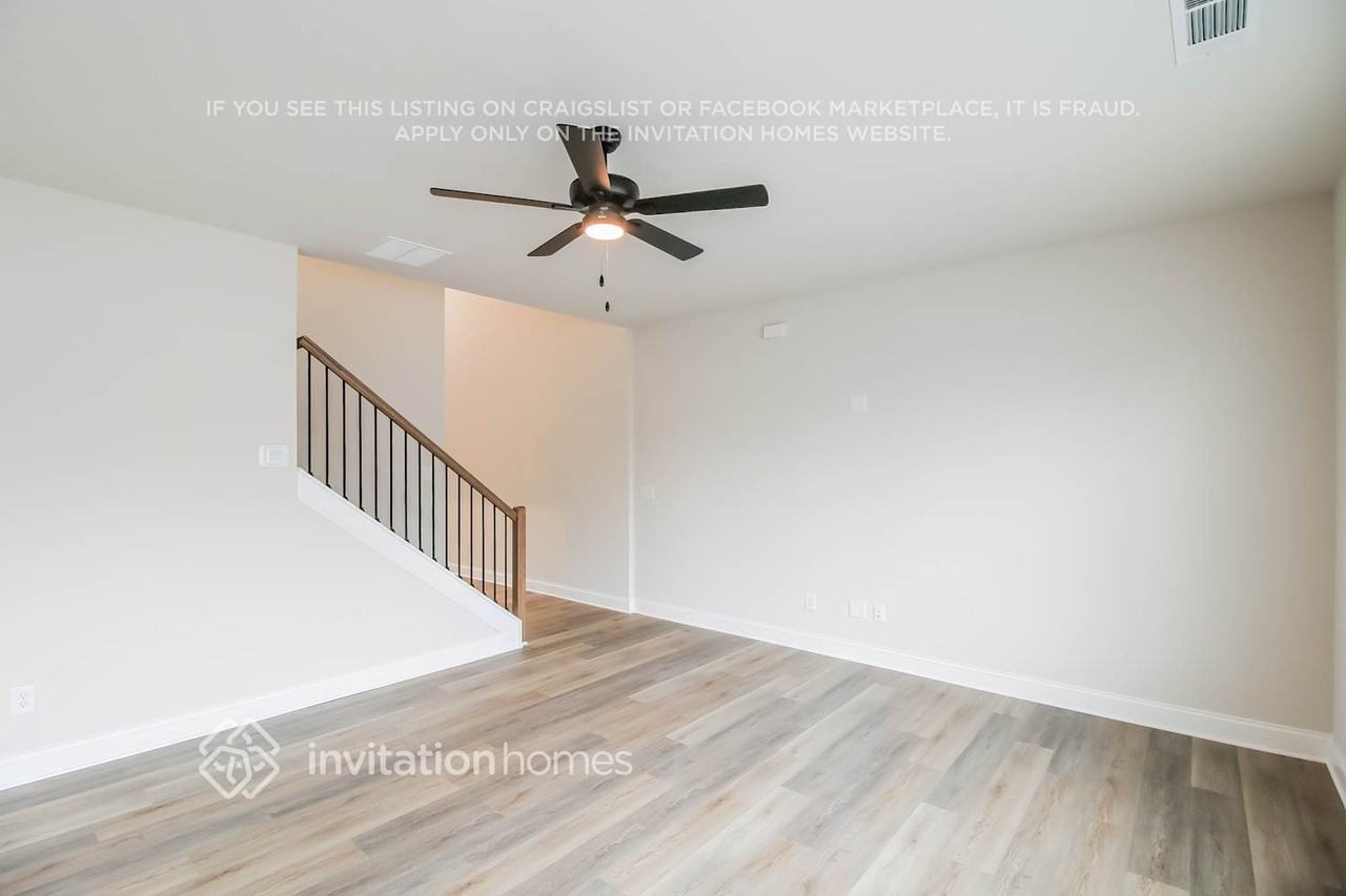 167 Katherine St - Photo 4 of 14