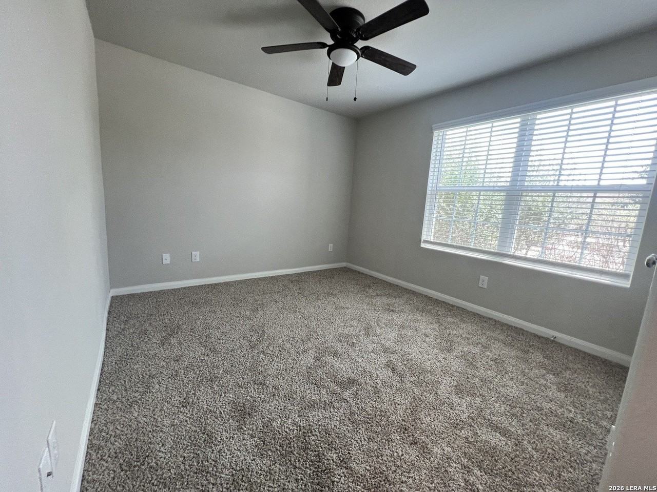 31657 Nimbus Dr - Photo 7 of 14