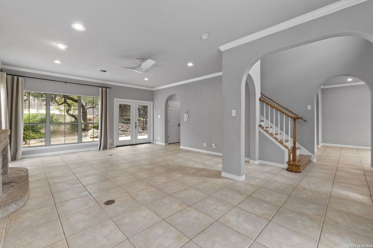 257 Deer Cross Ln - Photo 4 of 31