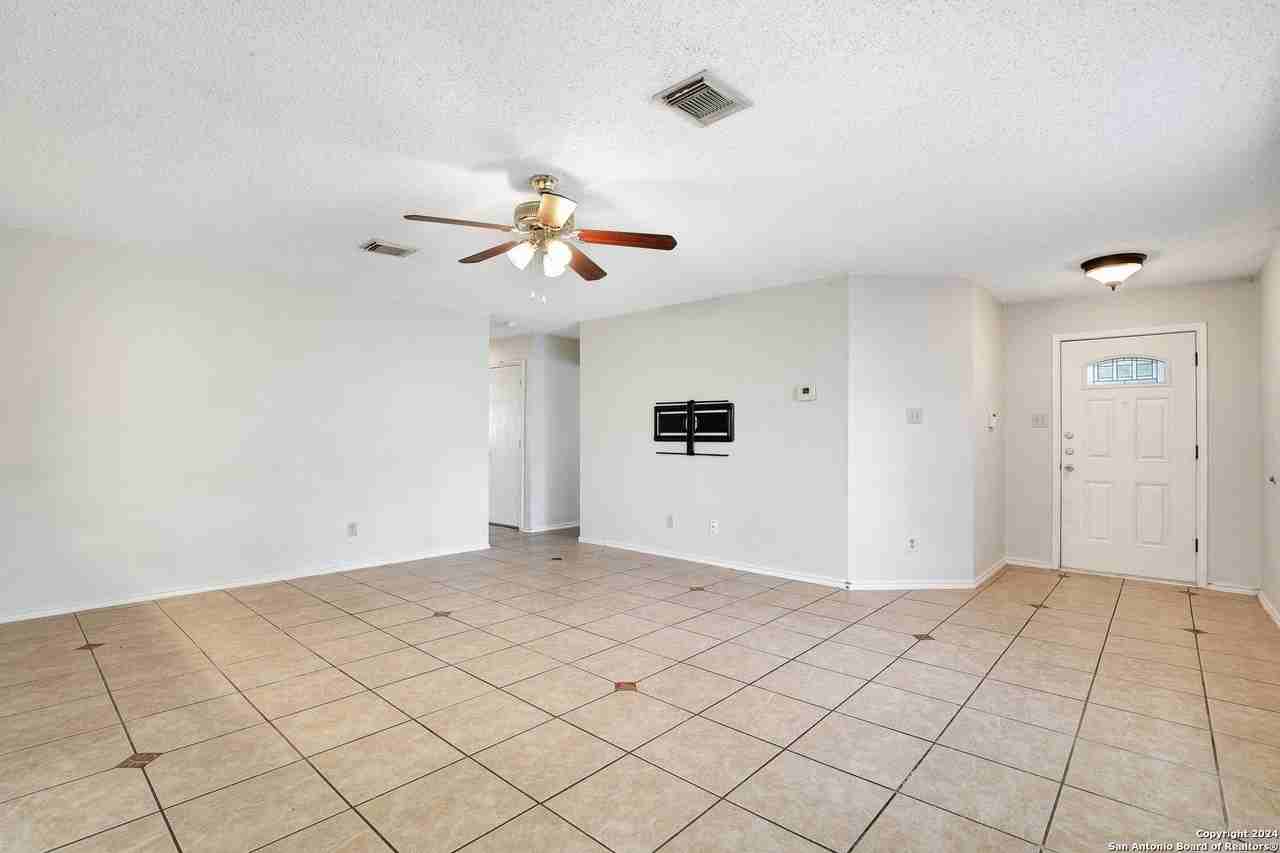 9535 Andrew Pt - Photo 3 of 25