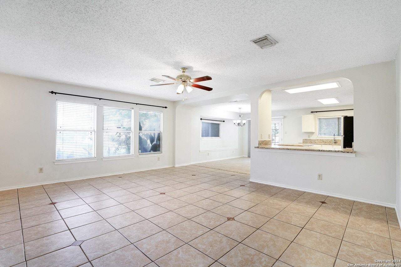 9535 Andrew Pt - Photo 5 of 25