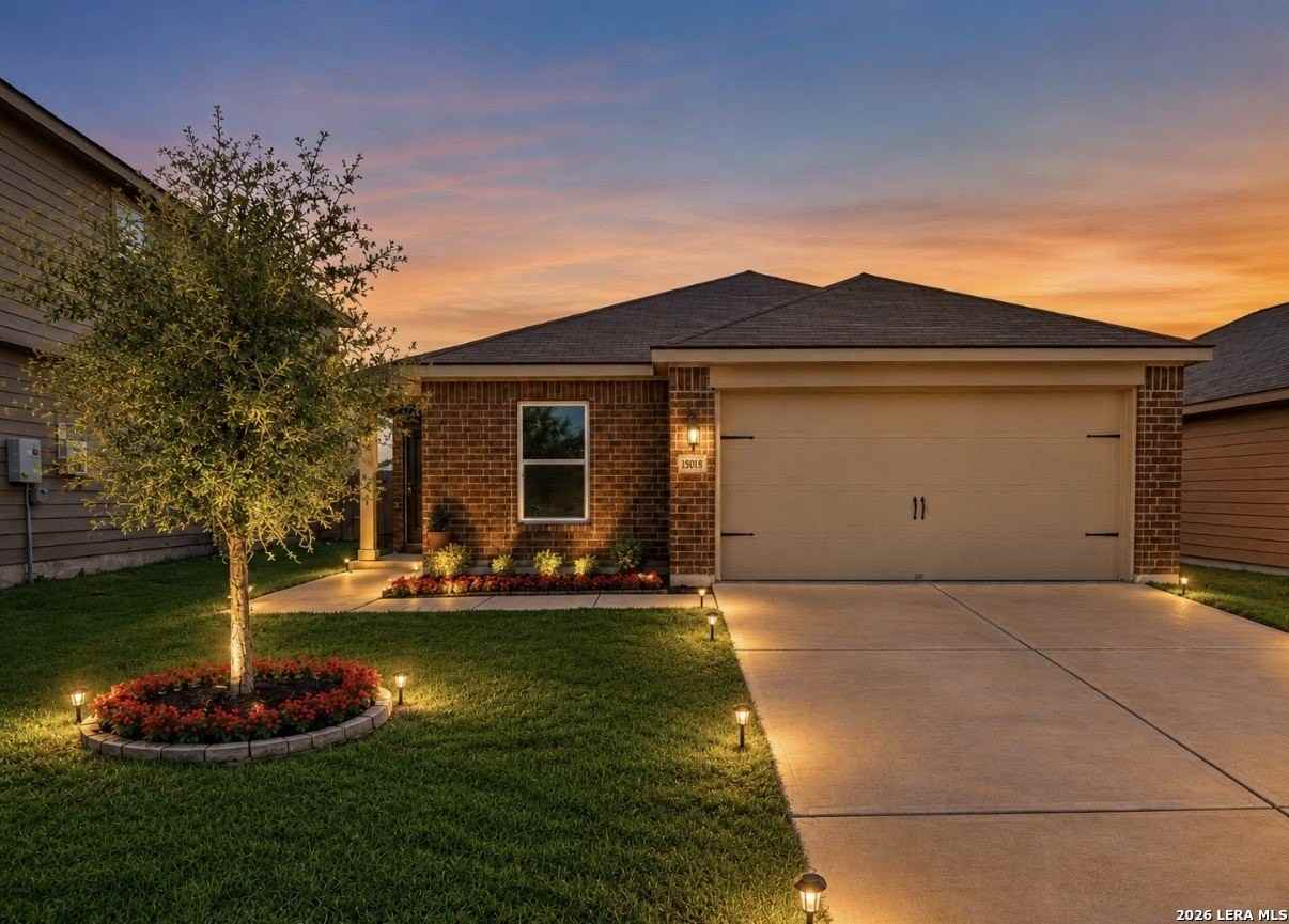 15018 Silver Tree Cv - Photo 2 of 35
