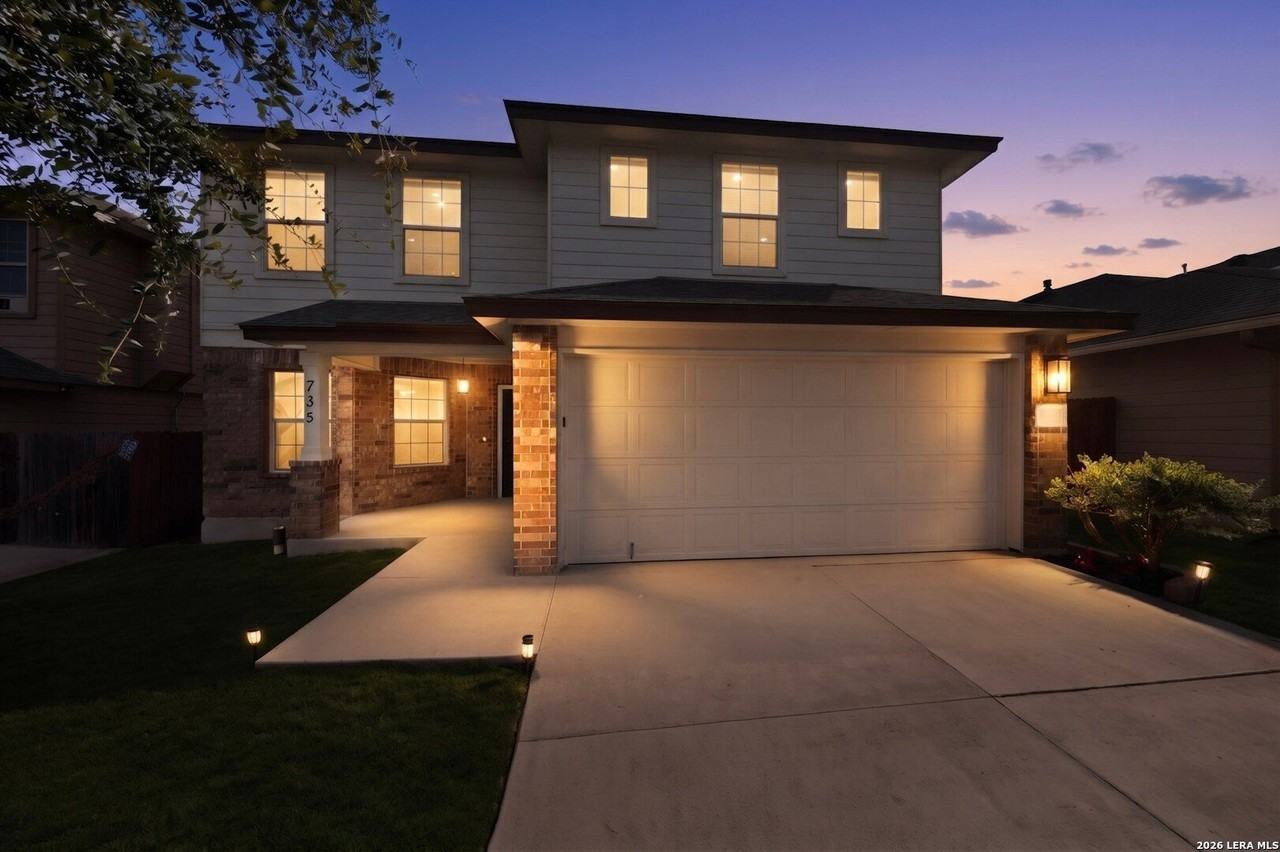 735 Pelican Pt - Photo 4 of 38