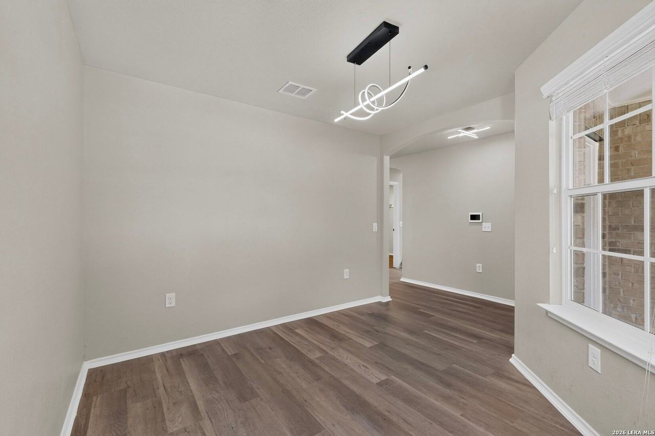 735 Pelican Pt - Photo 6 of 38