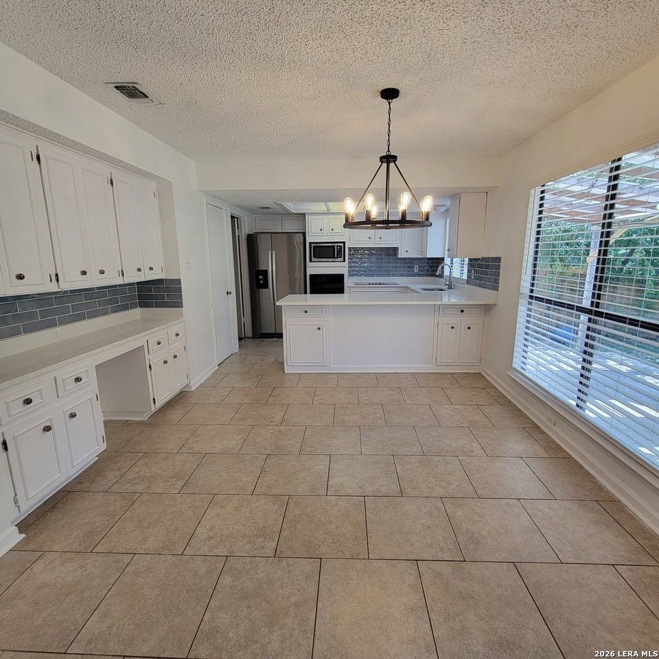 15115 Elkton Rd - Photo 4 of 11