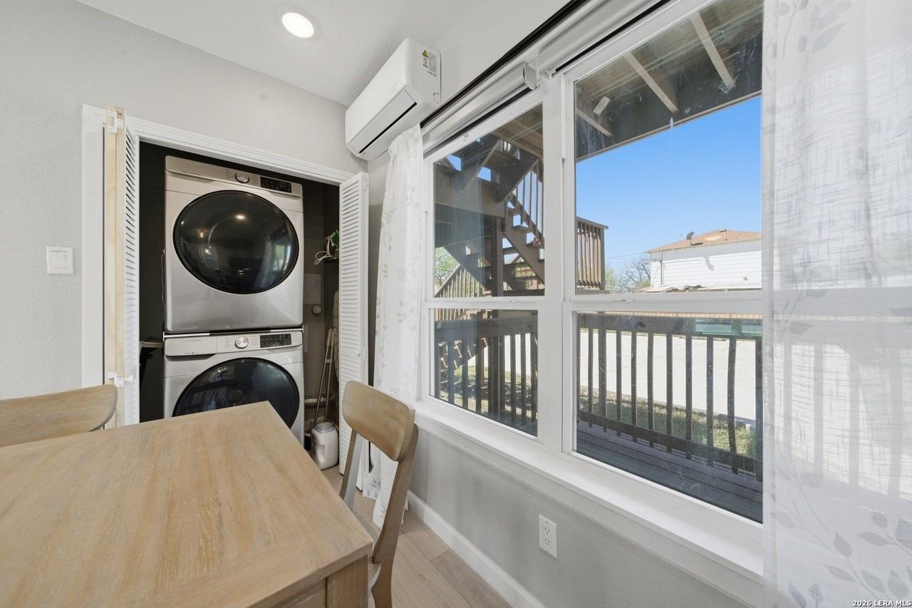 2819 S Pine St - Photo 6 of 13