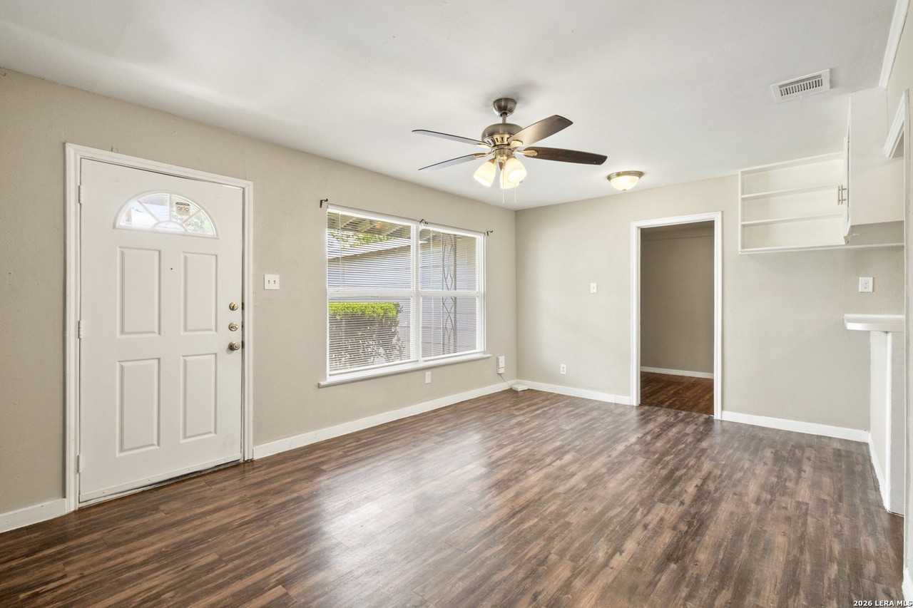 167 Brandywine Ave - Photo 4 of 20