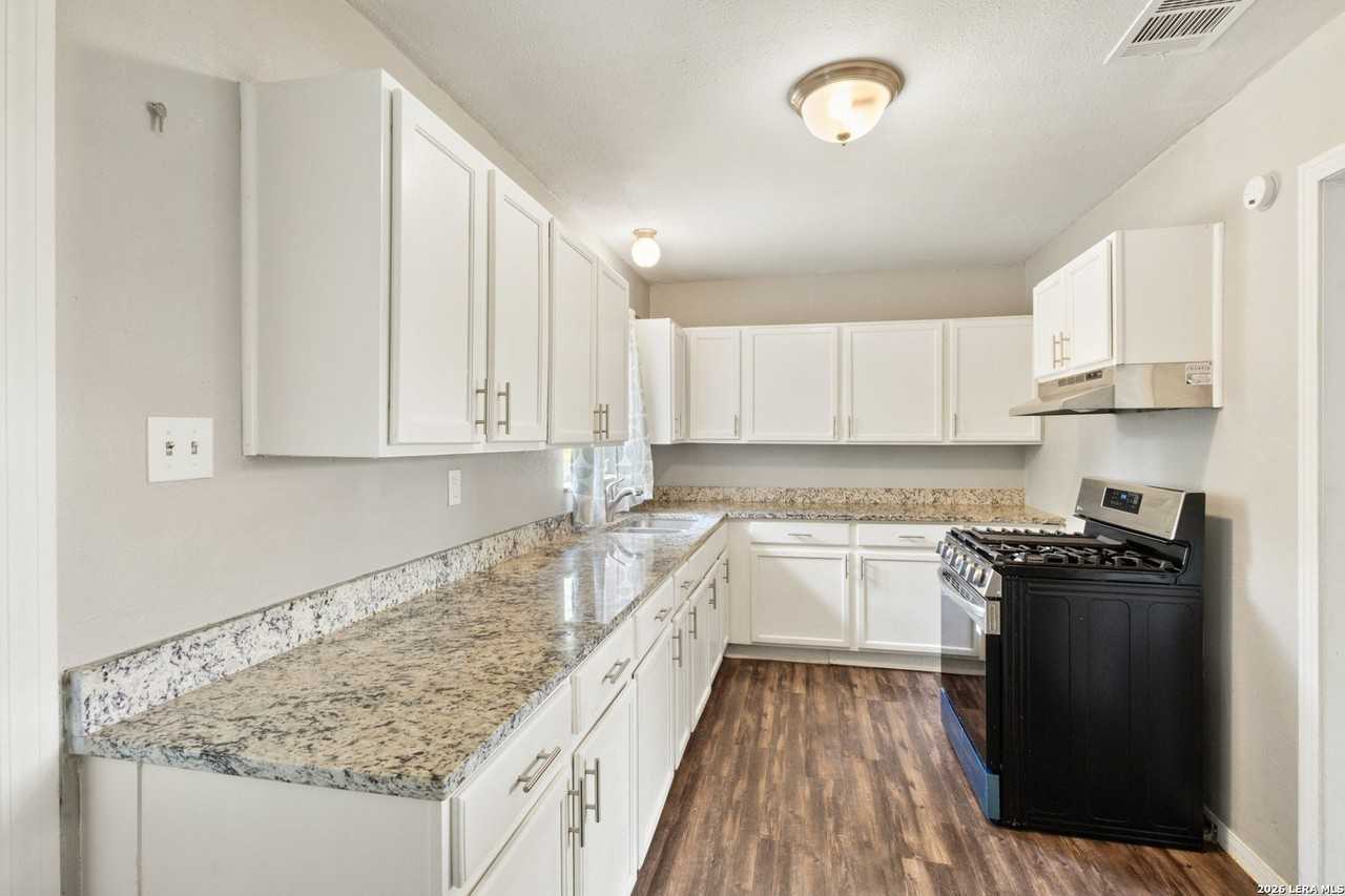 167 Brandywine Ave - Photo 5 of 20