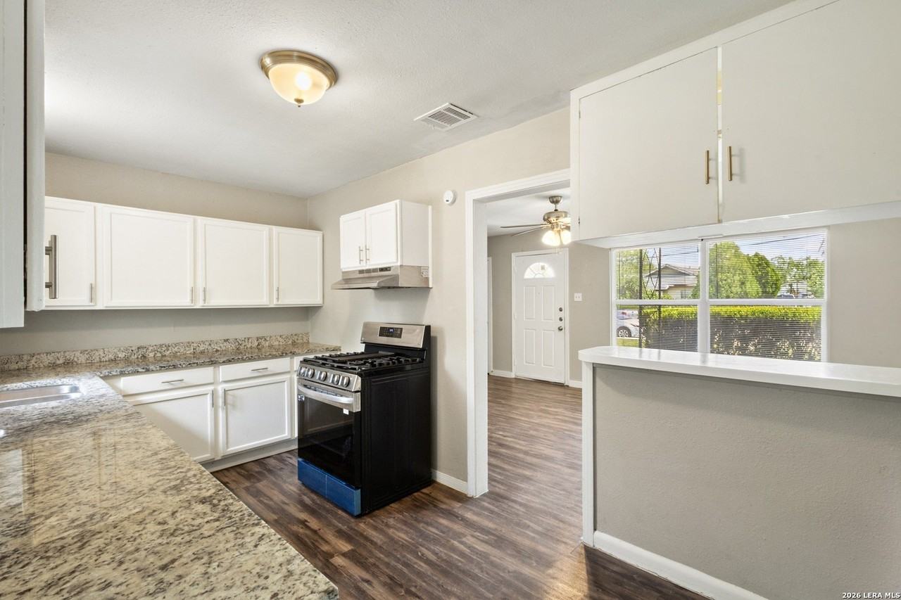 167 Brandywine Ave - Photo 6 of 20