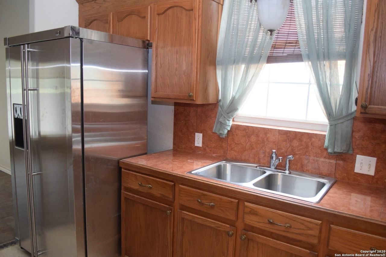 2530 Marilyn Kay St - Photo 5 of 9