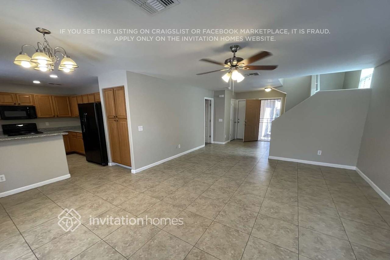 12206 W Bloomfield Rd - Photo 3 of 12