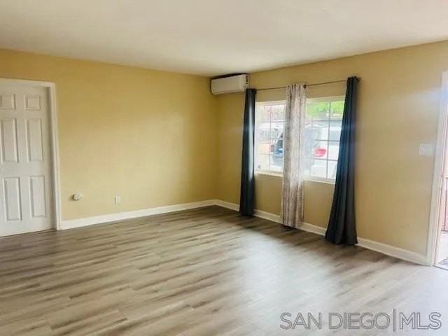 8044 Solana St - Photo 5 of 30