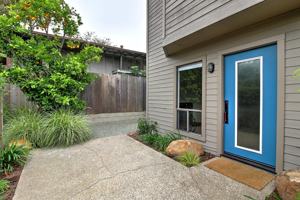 featured image of 1624 Bath St #B