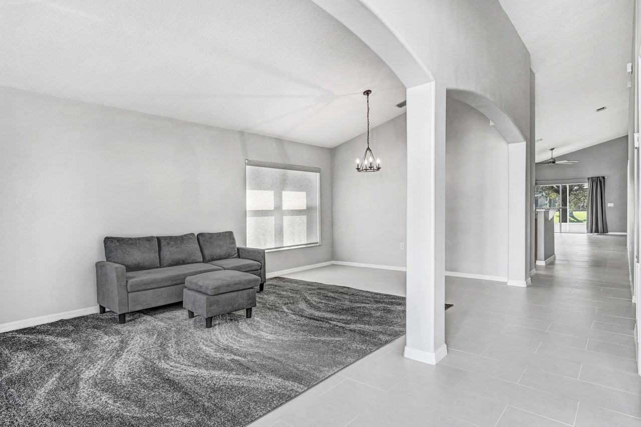 1601 Wekiva Dr - Photo 4 of 31
